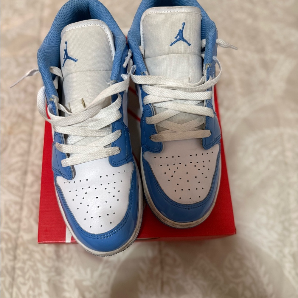 Nike Kids Sky Blue and White Sneakers